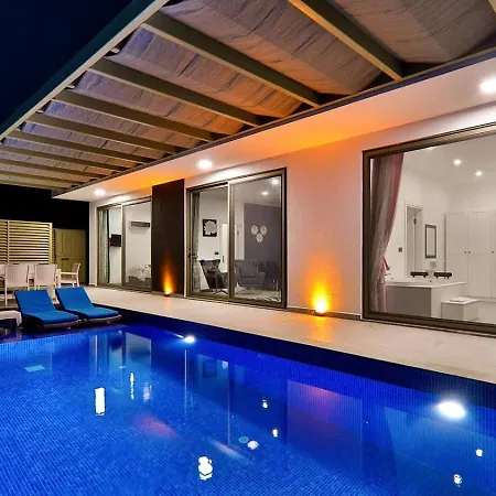 Koerdere 2 Bedroom Secluded With Private Pool Hot Tub * Kalkan